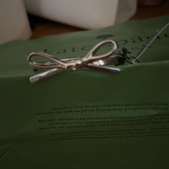 Kate Spade elegant Silver Bow Bracelet - Picture 8 of 11